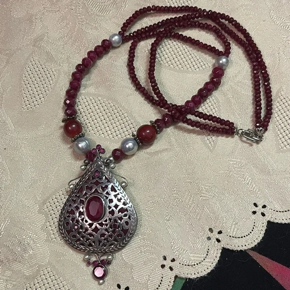 VTG Boho Bali Style Faux Ruby Pearl Beaded Silver Tone Metal Necklace - Picture 3 of 8